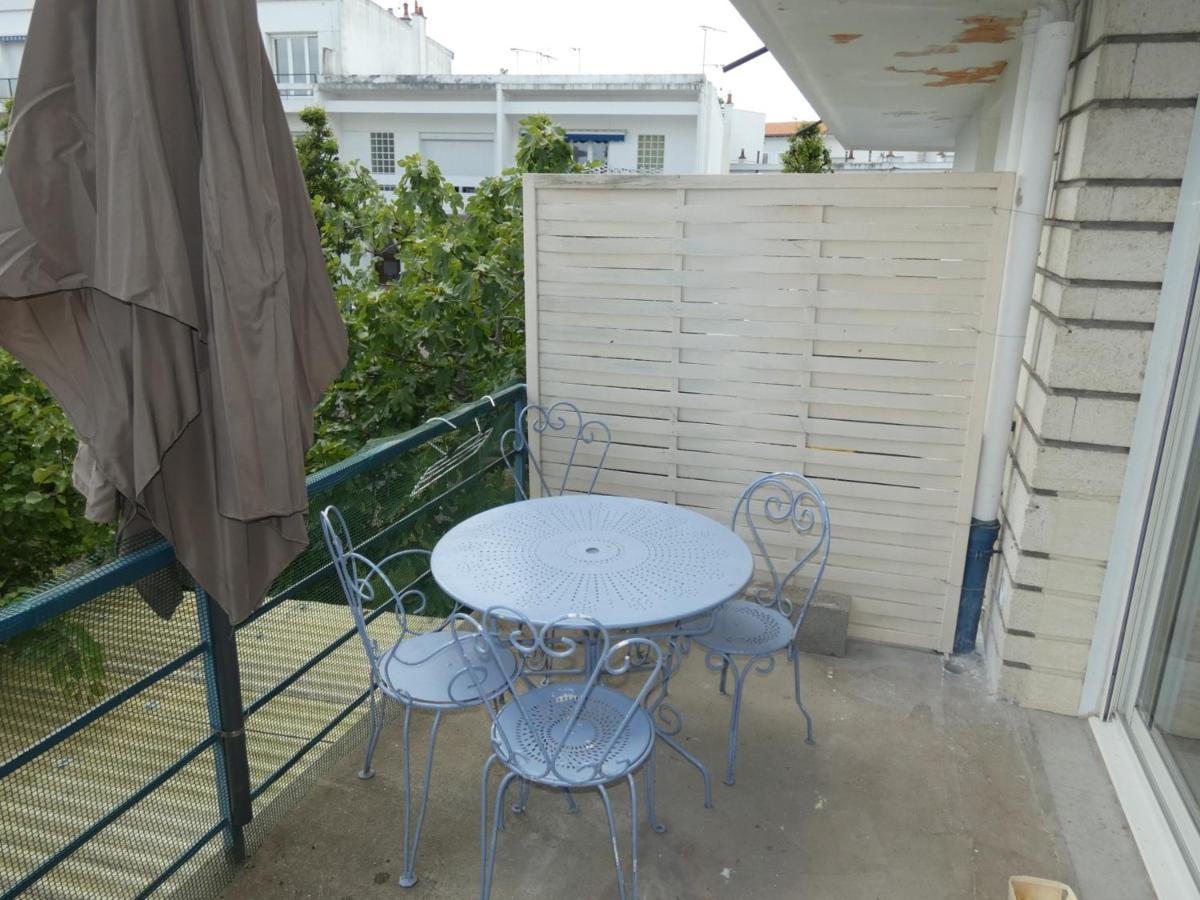 Appartement T3 Avec Terrasses Et Parking Prive En Centre-Ville De Royan, A 200M De La Plage - Fr-1-71-90 ภายนอก รูปภาพ